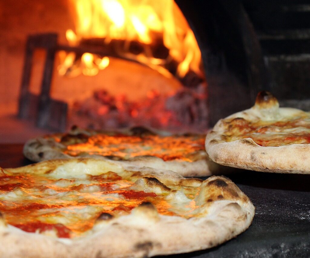 pizza, pizzeria, food-2810589.jpg